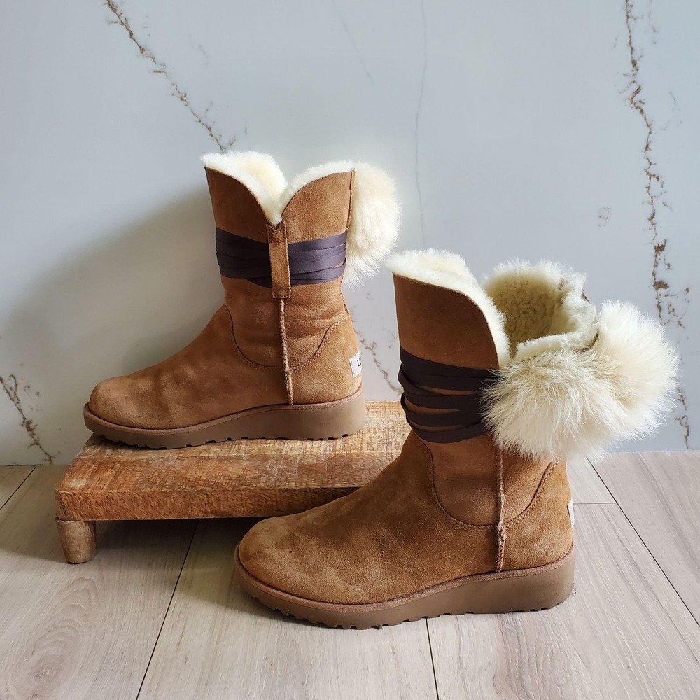 UGG Boots Womens 7 Brown Suede Shearling Lined Fur Pom Mid Calf Winter 1018518